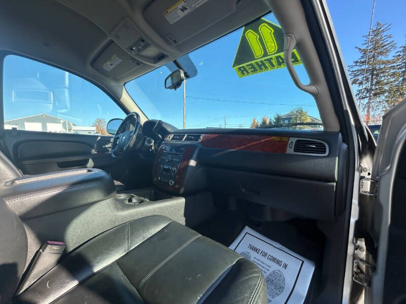 2011 Chevrolet Avalanche LT