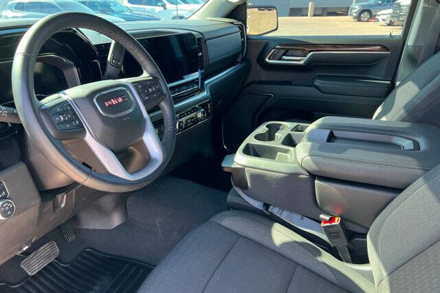 2025 GMC Sierra 1500