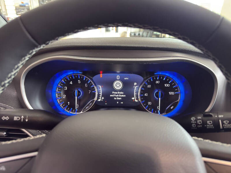 2027 Chrysler Pacifica Select