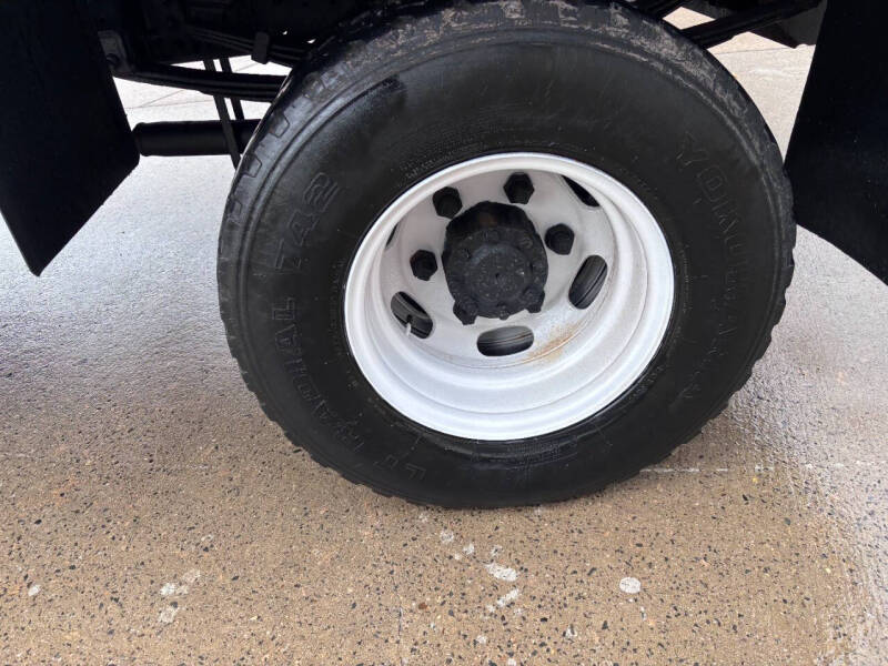 2013 Mitsubishi Fuso FG4X4