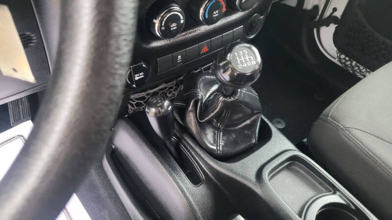 2017 Jeep Wrangler Sport