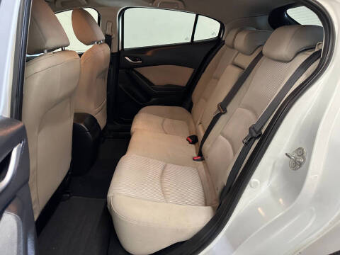 2015 Mazda MAZDA3 i Touring