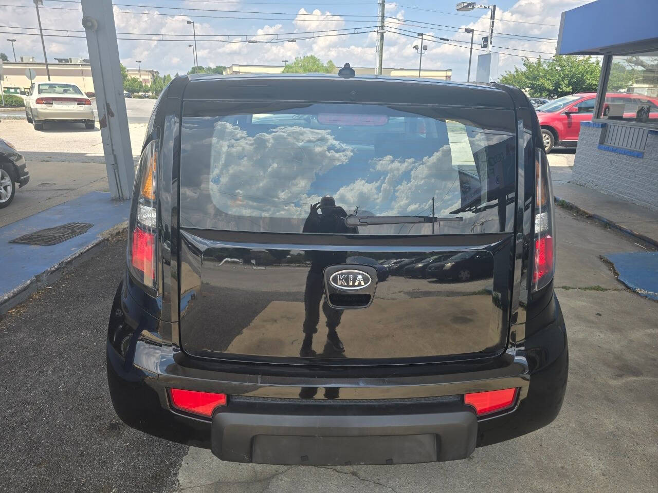 2010 Kia Soul for sale at QUEENSGATE AUTO SALES in York, PA