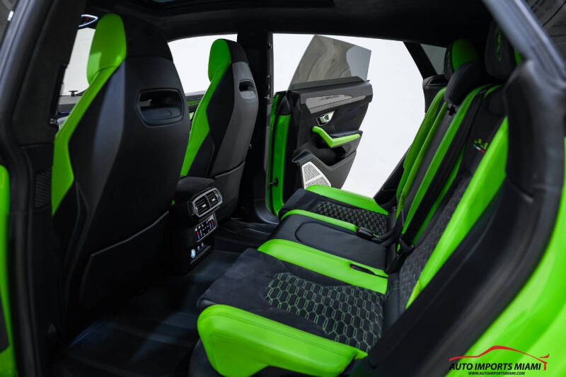 2022 Lamborghini Urus