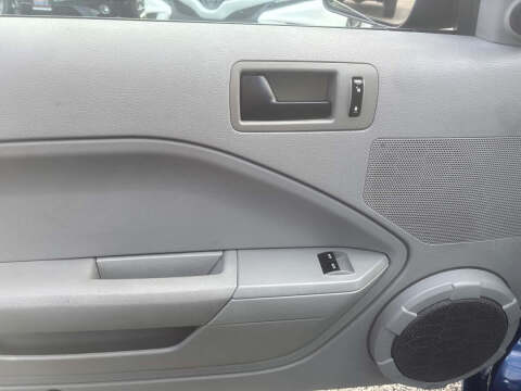 2007 Ford Mustang GT Deluxe