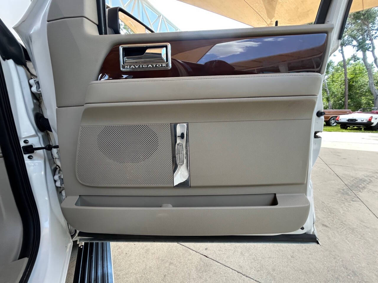 2014 Lincoln Navigator 31