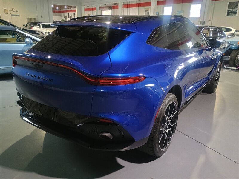2021 Aston Martin DBX 9