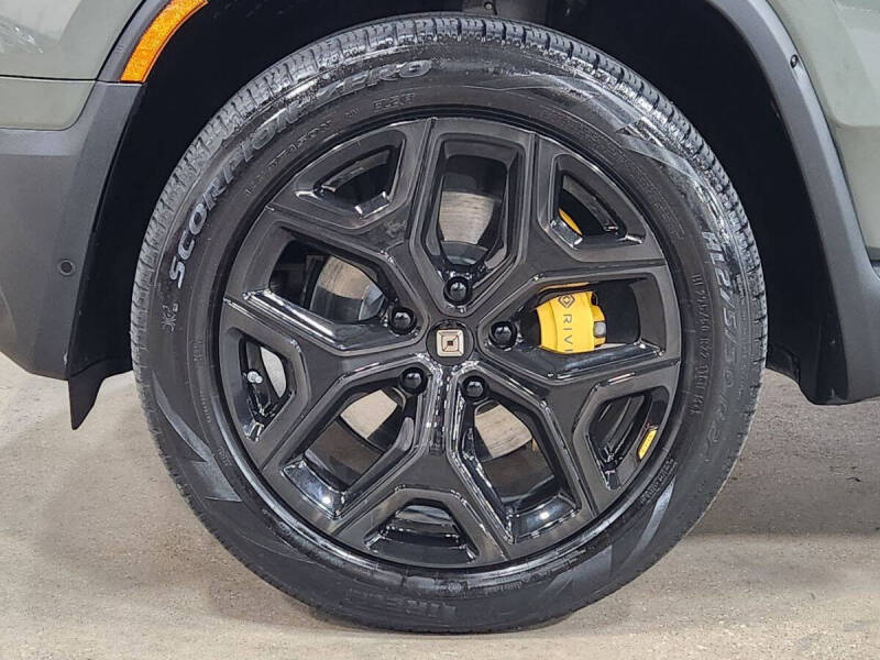 2023 Rivian R1S Launch Edition