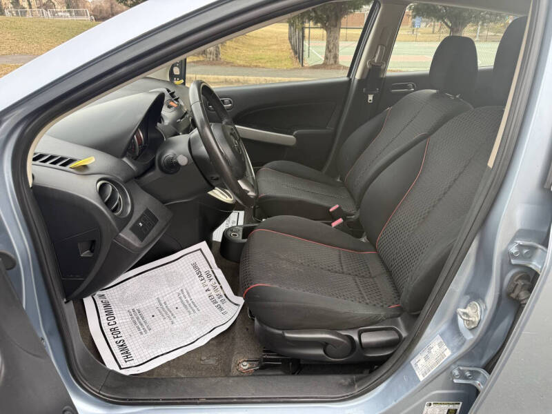 2013 Mazda MAZDA2 Touring