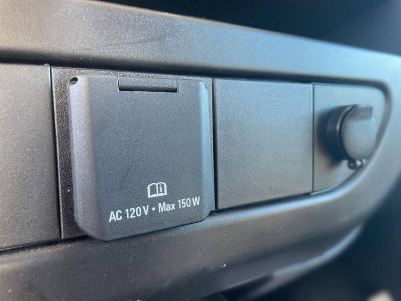 2023 Chevrolet Express 2500