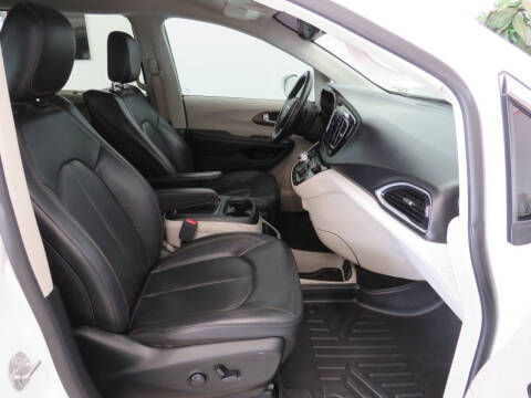 2018 Chrysler Pacifica Touring L Plus