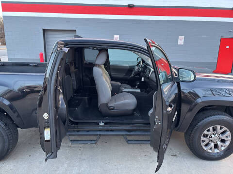 2016 Toyota Tacoma SR5