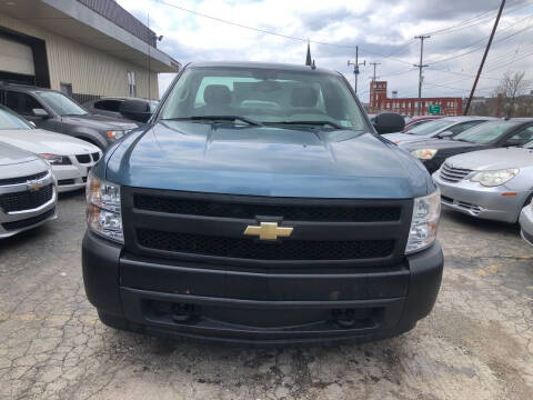 2007 Chevrolet Silverado 1500 for sale at Six Brothers Mega Lot in Youngstown OH