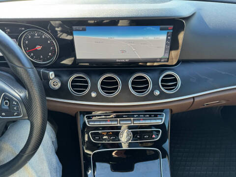 2017 Mercedes-Benz E-Class E 300 4MATIC