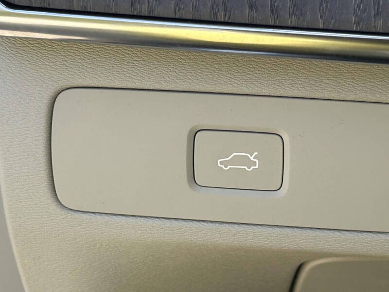 2026 Volvo XC90 B6 Ultra 7P
