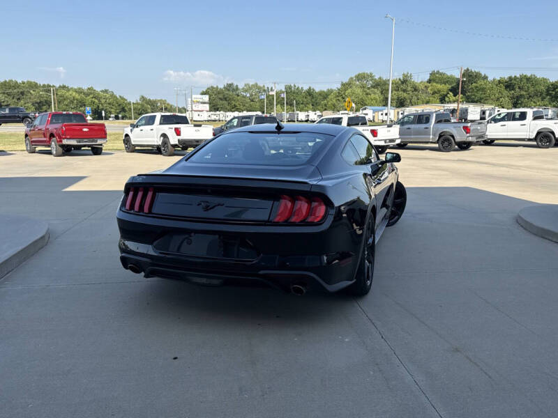 2020 Ford Mustang EcoBoost