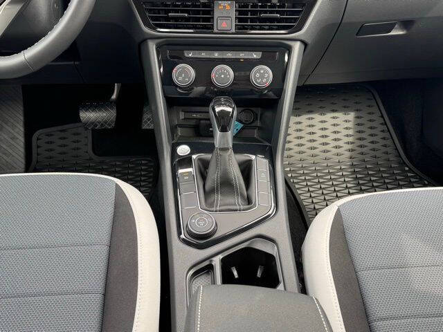 2025 Volkswagen Taos S 4Motion