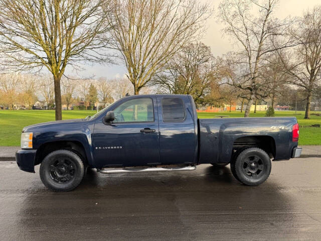 Used 2007 Chevrolet Silverado 1500 Work Truck with VIN 1GCEK19C07Z628035 for sale in Portland, OR