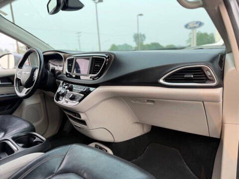 2019 Chrysler Pacifica Touring L