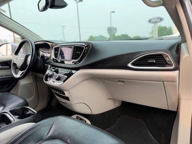 2019 Chrysler Pacifica Touring L