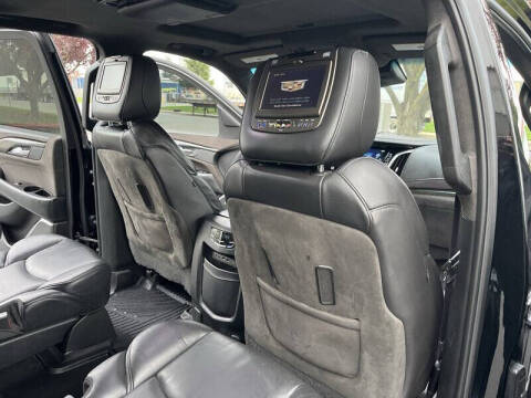 2017 Cadillac Escalade Platinum