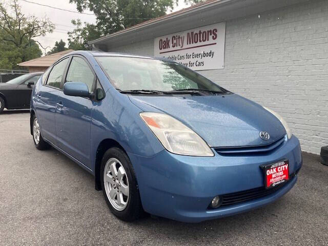 2005 Toyota Prius for sale at Oak City Motors in Garner NC