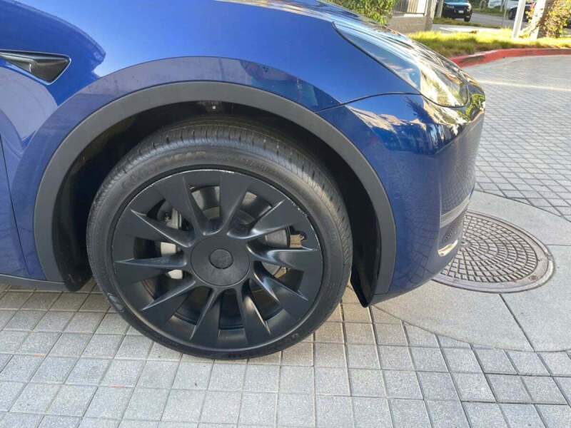 2024 Tesla Model Y Long Range
