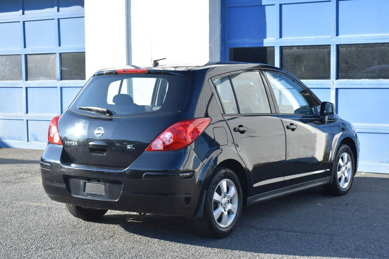 Nissan versa 2009