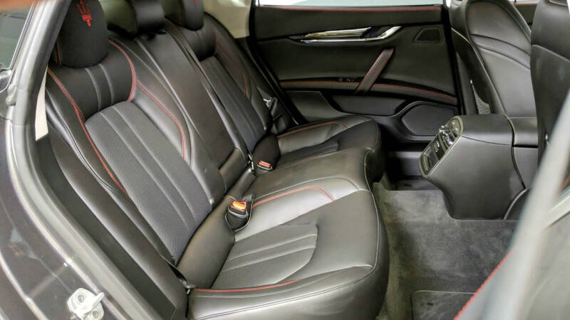 2017 Maserati Quattroporte S GranSport