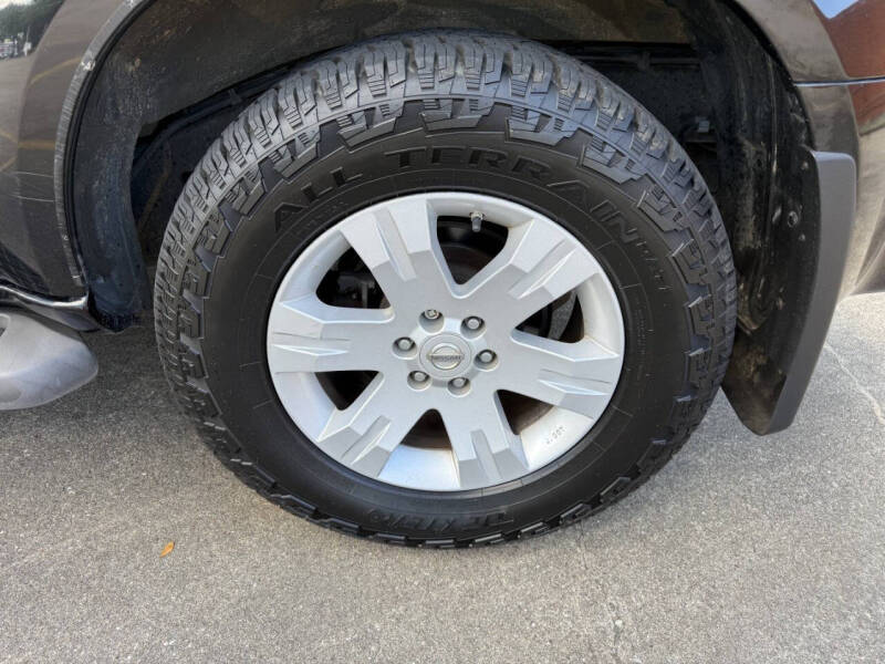 2007 Nissan Pathfinder LE