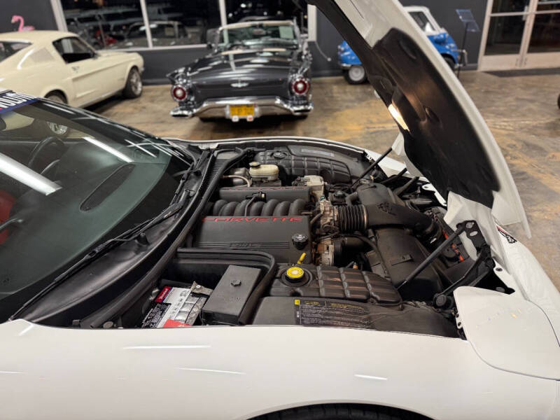 2004 Chevrolet Corvette