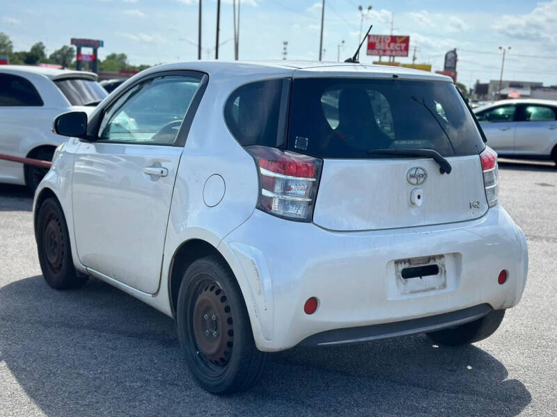 2014 Scion iQ
