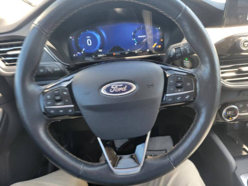 2021 Ford Escape Titanium