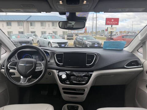 2021 Chrysler Pacifica Touring L