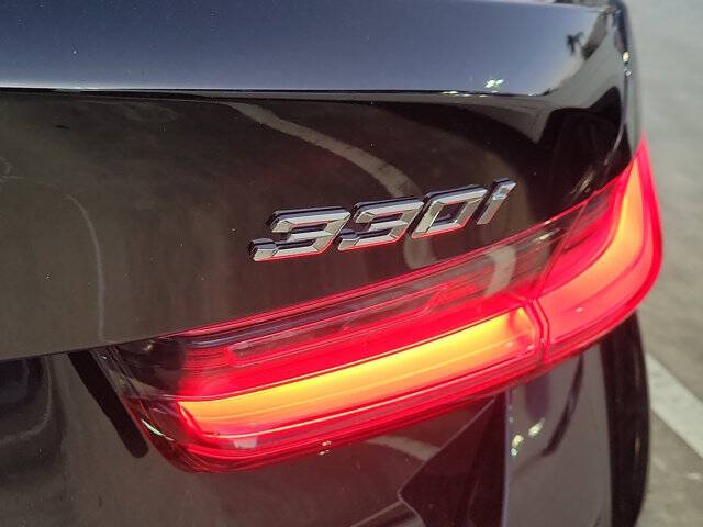 2025 BMW 3 Series 330i