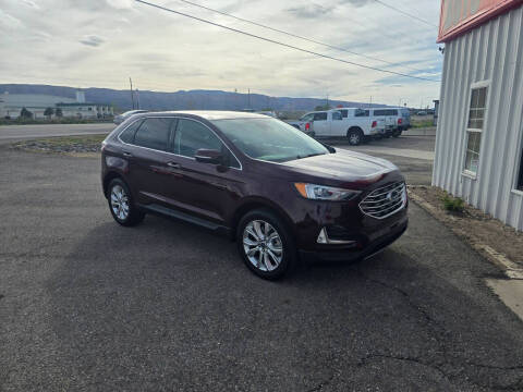 2022 Ford Edge Titanium