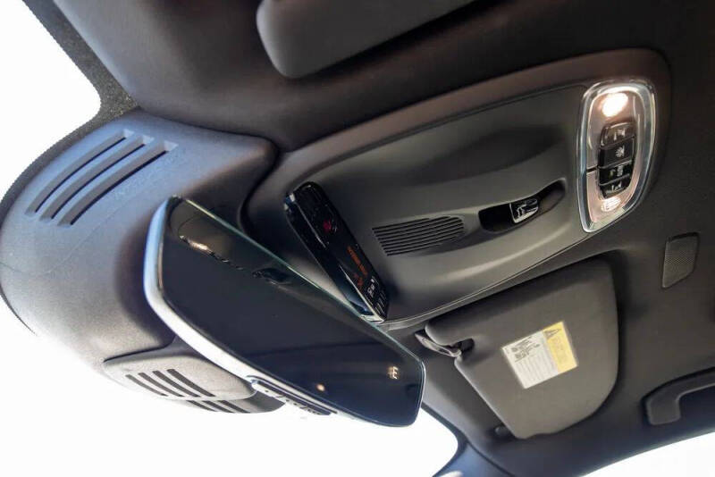 2019 Volvo XC60 T5 R-Design