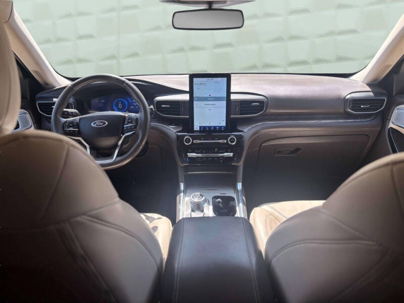 2021 Ford Explorer Platinum