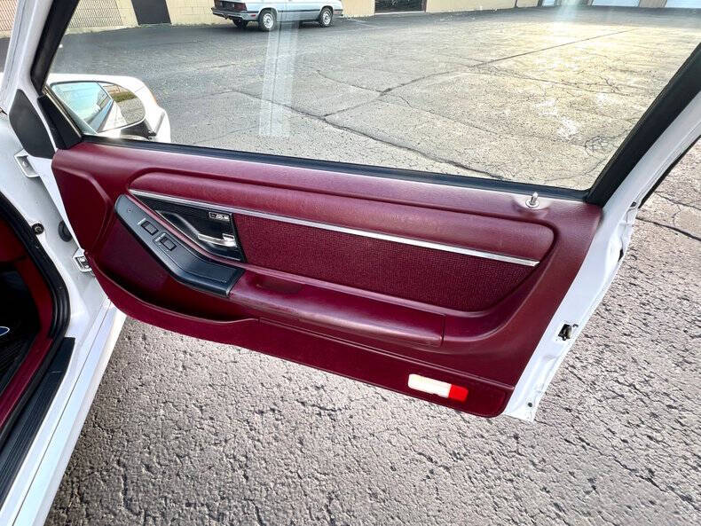 1991 Ford Thunderbird SC