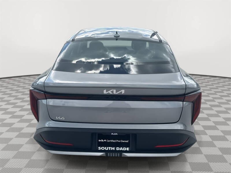 2025 Kia K4 LXS
