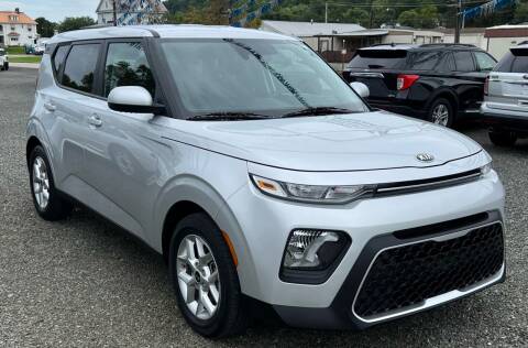 2020 Kia Soul for sale at Gutberlet Automotive in Lowell OH