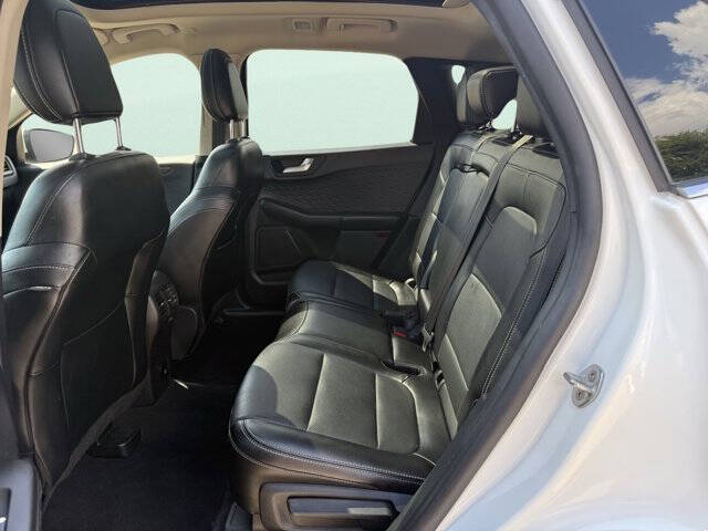 2020 Ford Escape Hybrid Titanium