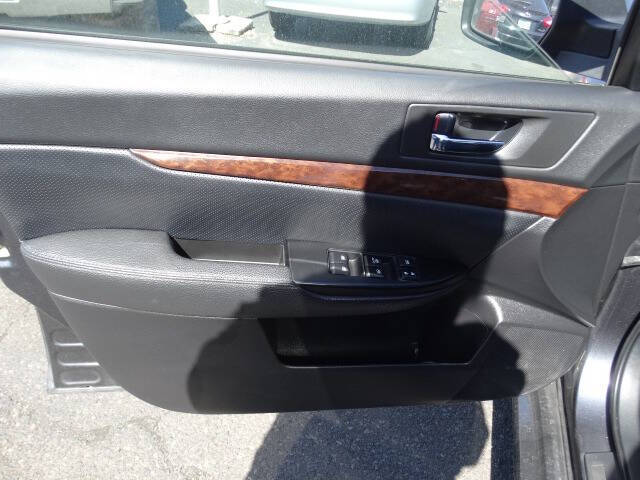 2013 Subaru Legacy 2.5i Limited