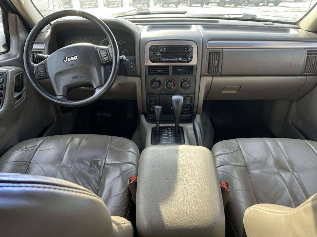 2002 Jeep Grand Cherokee Laredo