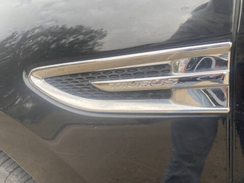 2014 Ford Taurus SEL