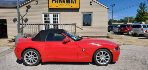 2006 BMW Z4 for sale at Parkway Motors in Springfield IL