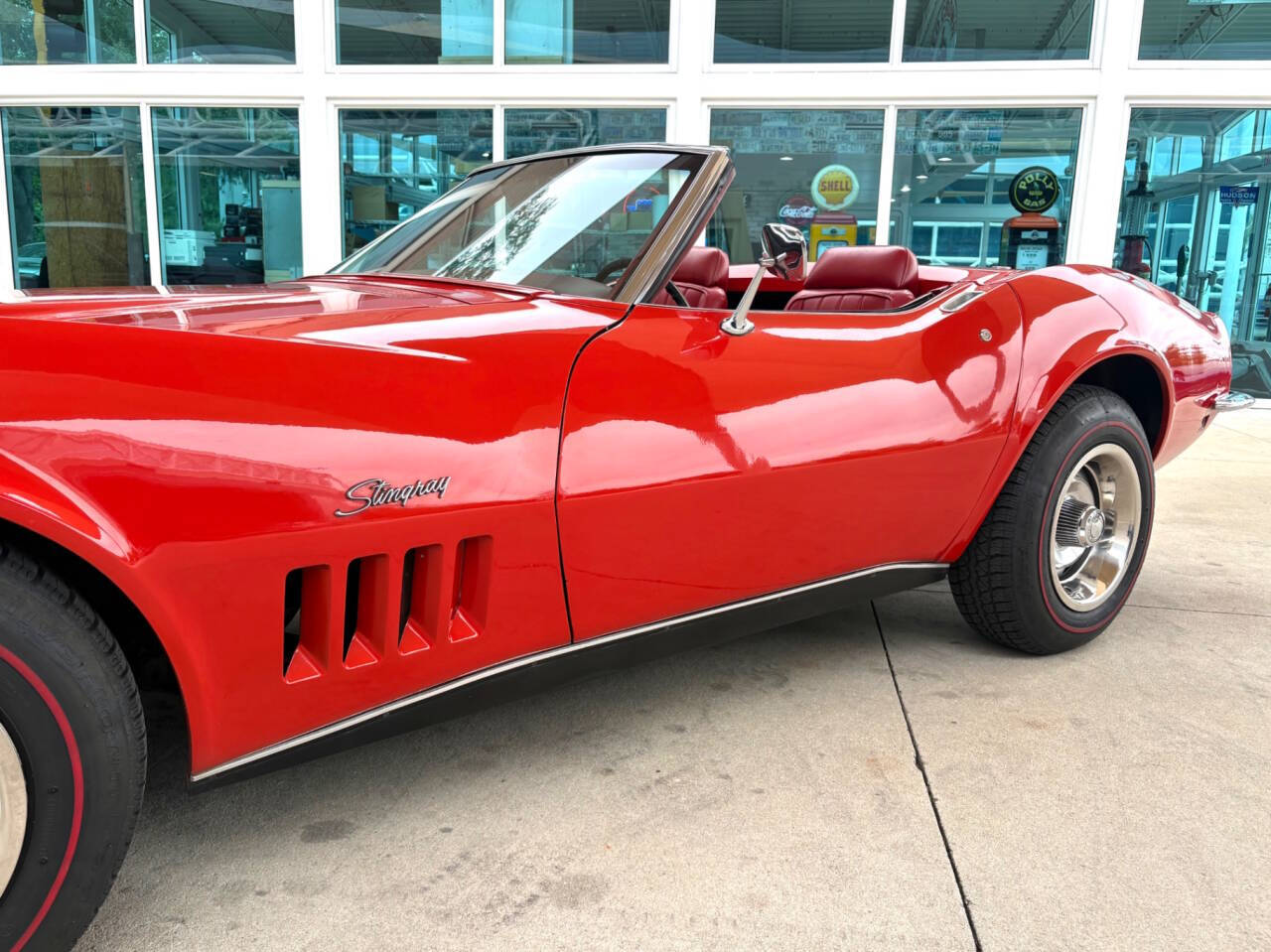 1969 Chevrolet Corvette 13