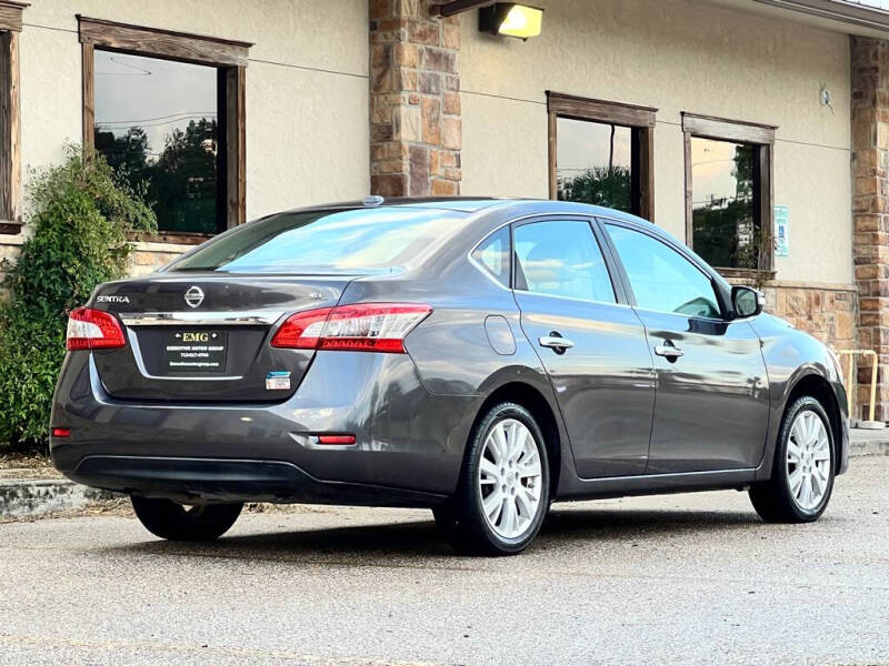 2013 Nissan Sentra S photo 5