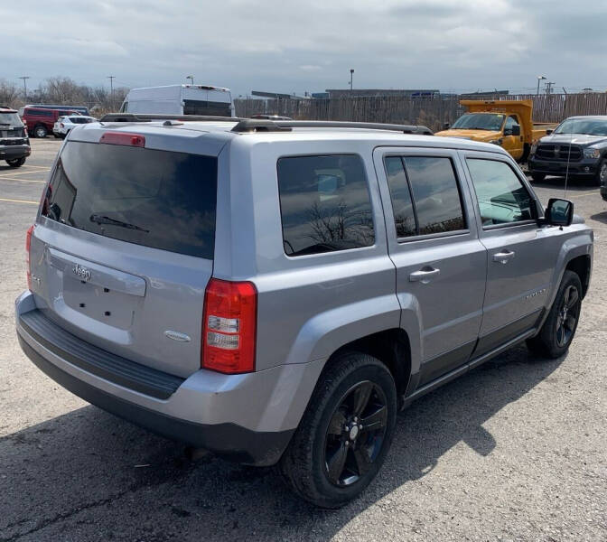 2015 Jeep Patriot Latitude photo 3