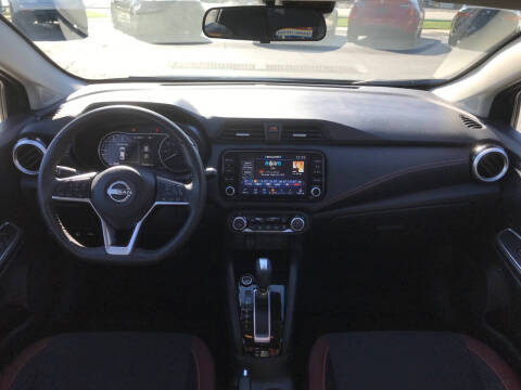 2023 Nissan Versa SR